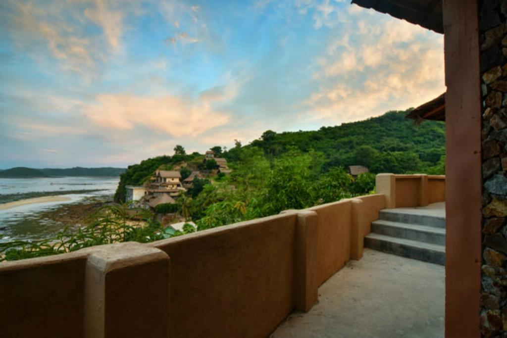 Bruce'S Hideout Hotel Bumbang Exterior photo