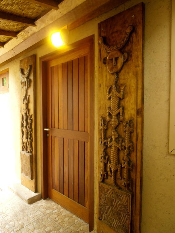 Bruce'S Hideout Hotel Bumbang Exterior photo