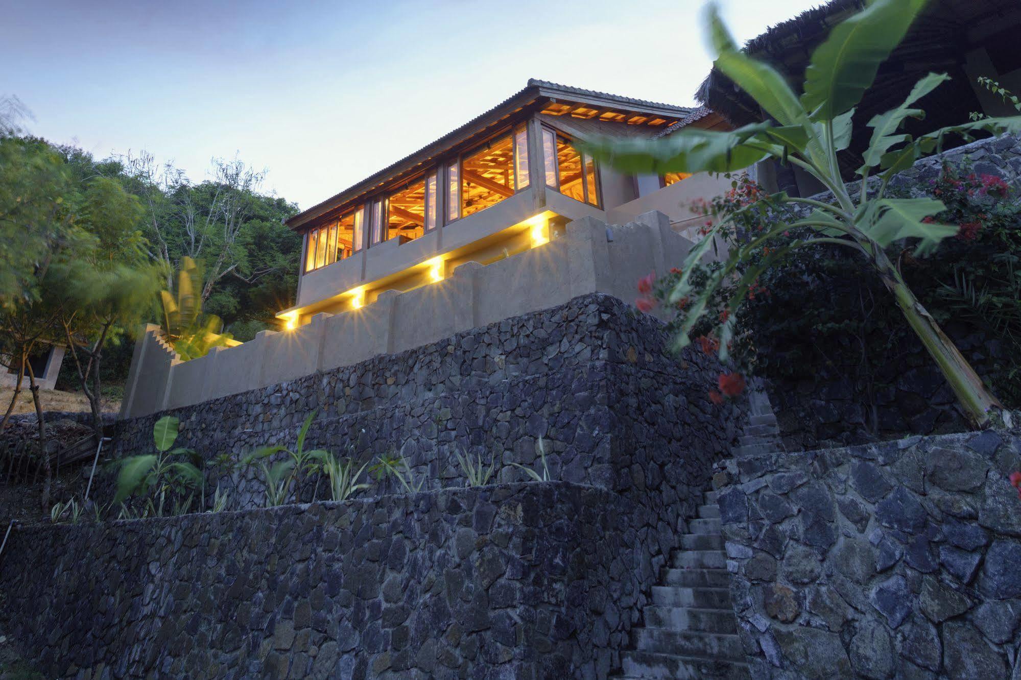 Bruce'S Hideout Hotel Bumbang Exterior photo