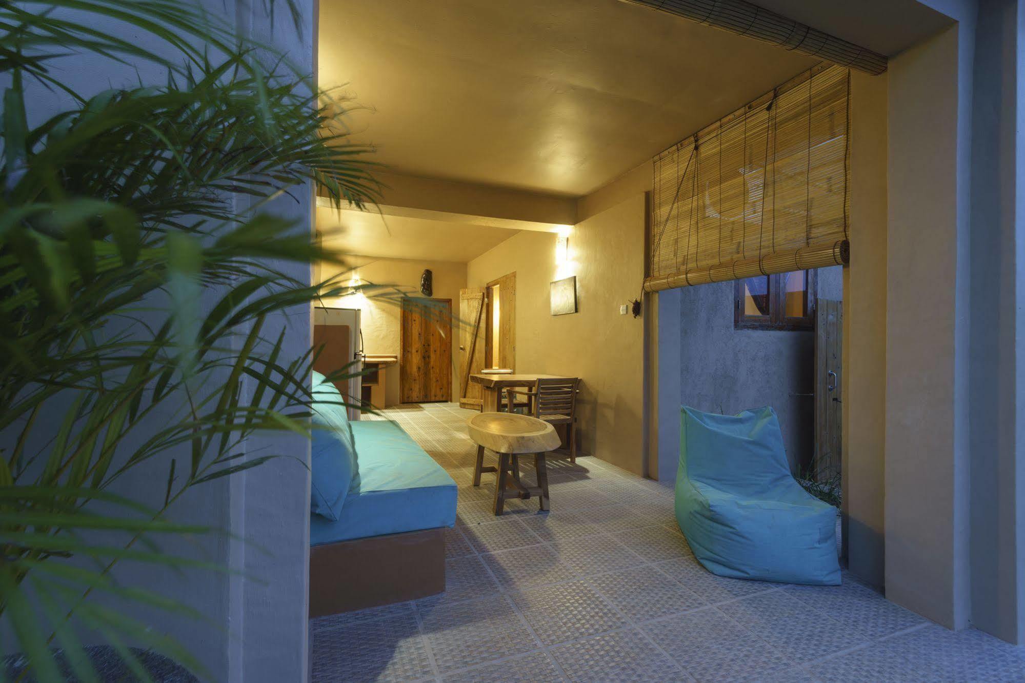 Bruce'S Hideout Hotel Bumbang Exterior photo